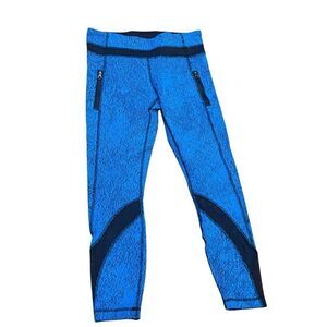 Lululemon Turquoise Size 6 Zippered Cropped Leggings with Mesh Inserts